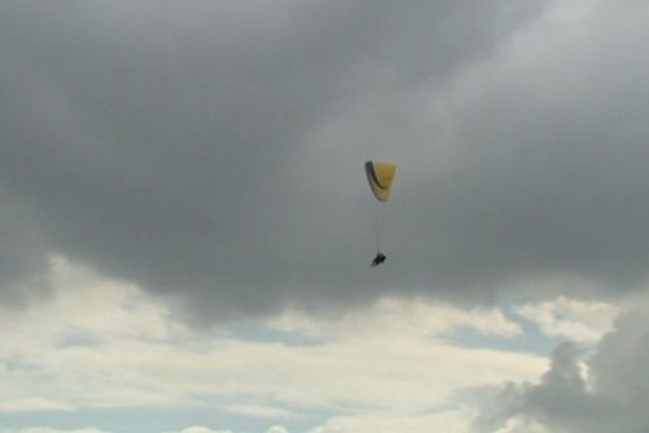 Transnation'ailes : un tour de France en parapente 