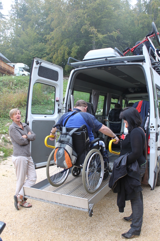 Minibus accessible Handiciel parapente par Roland.Wacogne